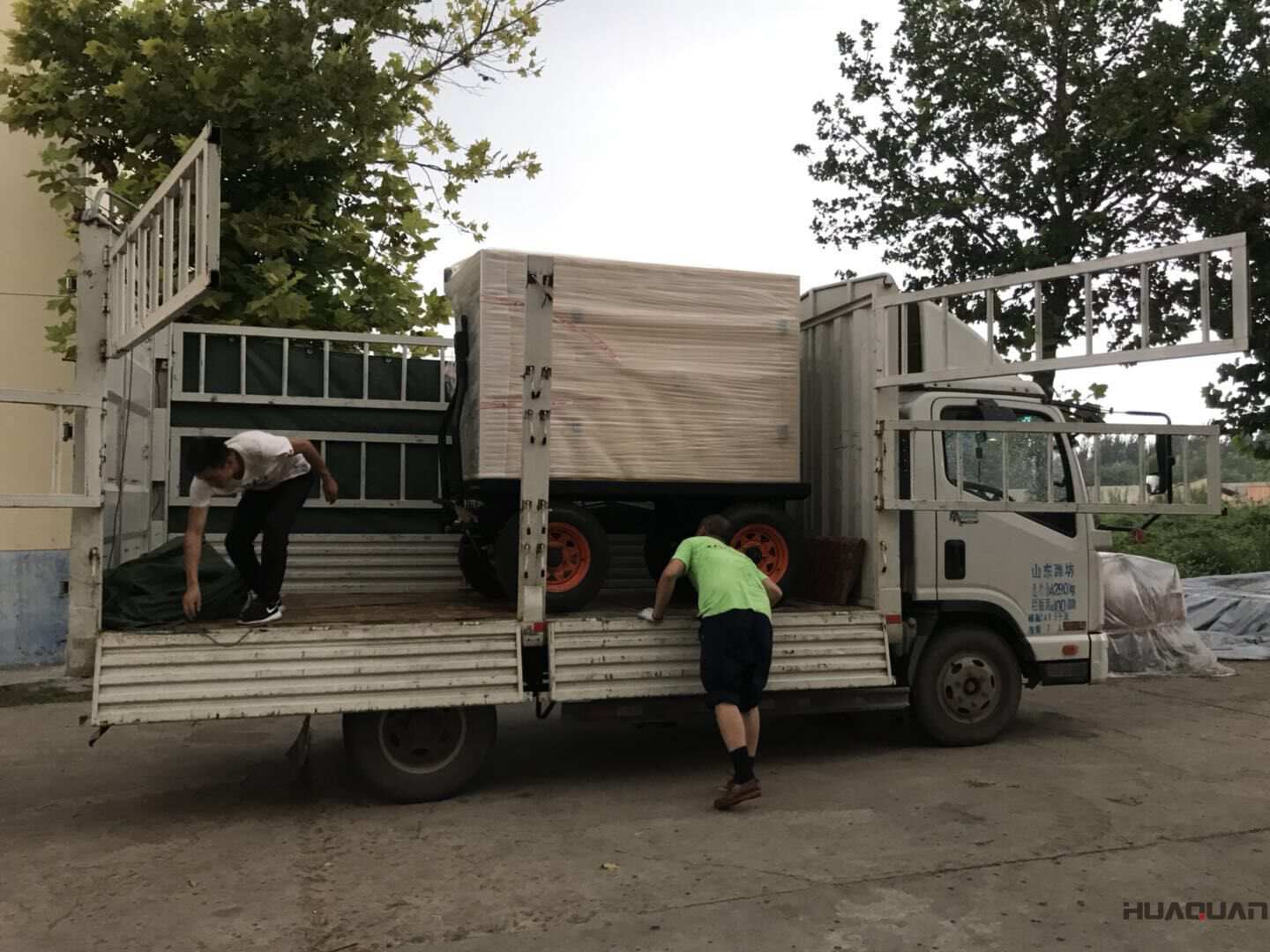 發(fā)貨了！9月7日一臺(tái)50kw移動(dòng)靜音拖車柴油發(fā)電機(jī)組已發(fā)往天津市